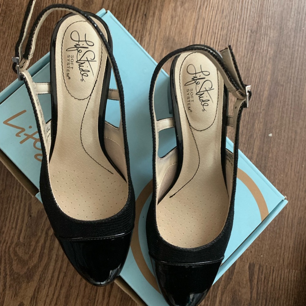 Life Stride Slingback pump